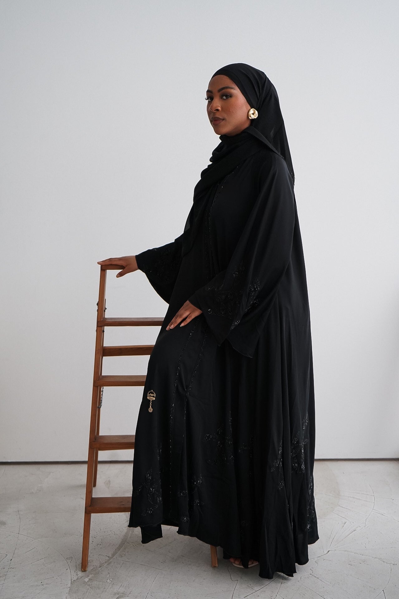 Abaya Mona