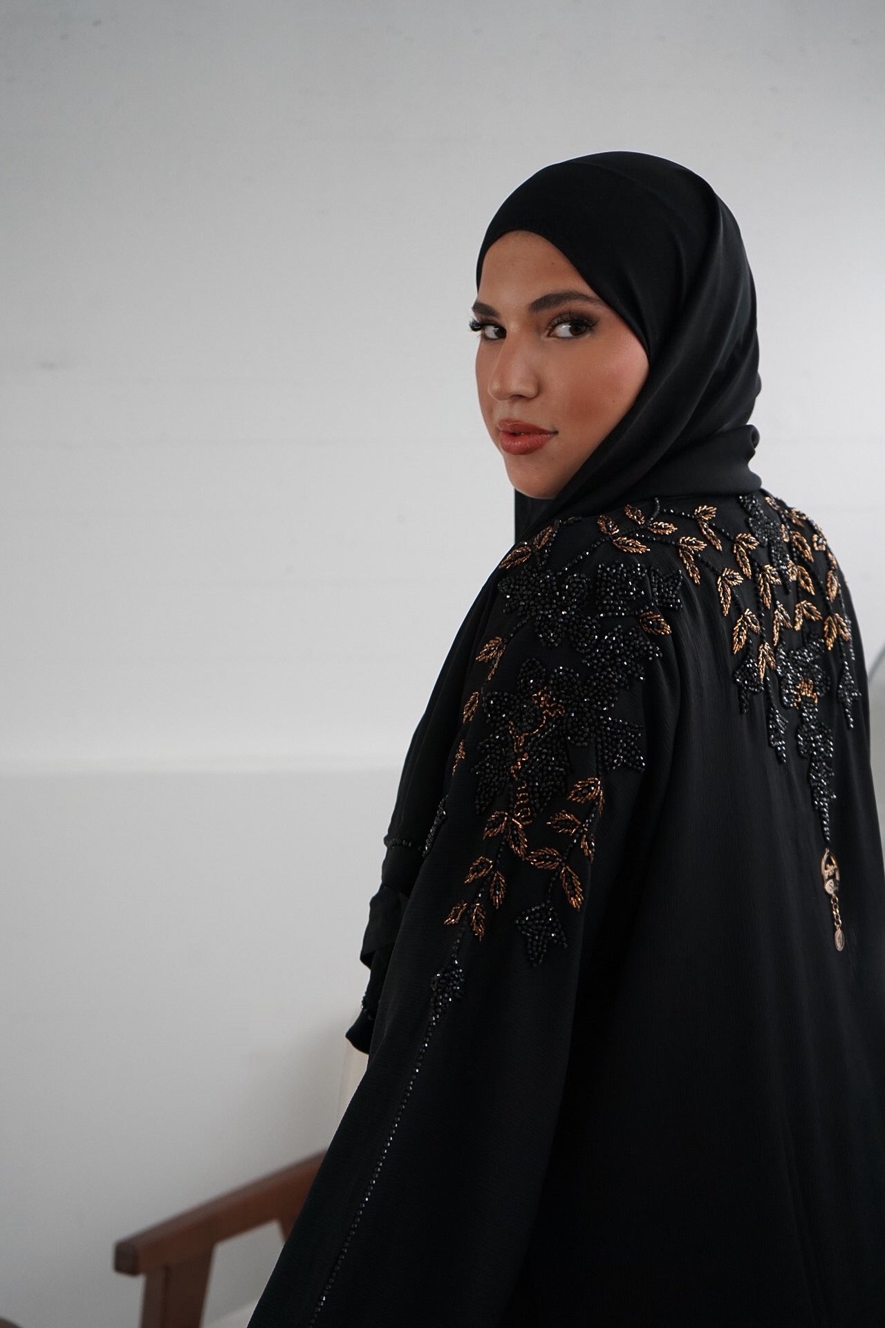 Abaya Amina