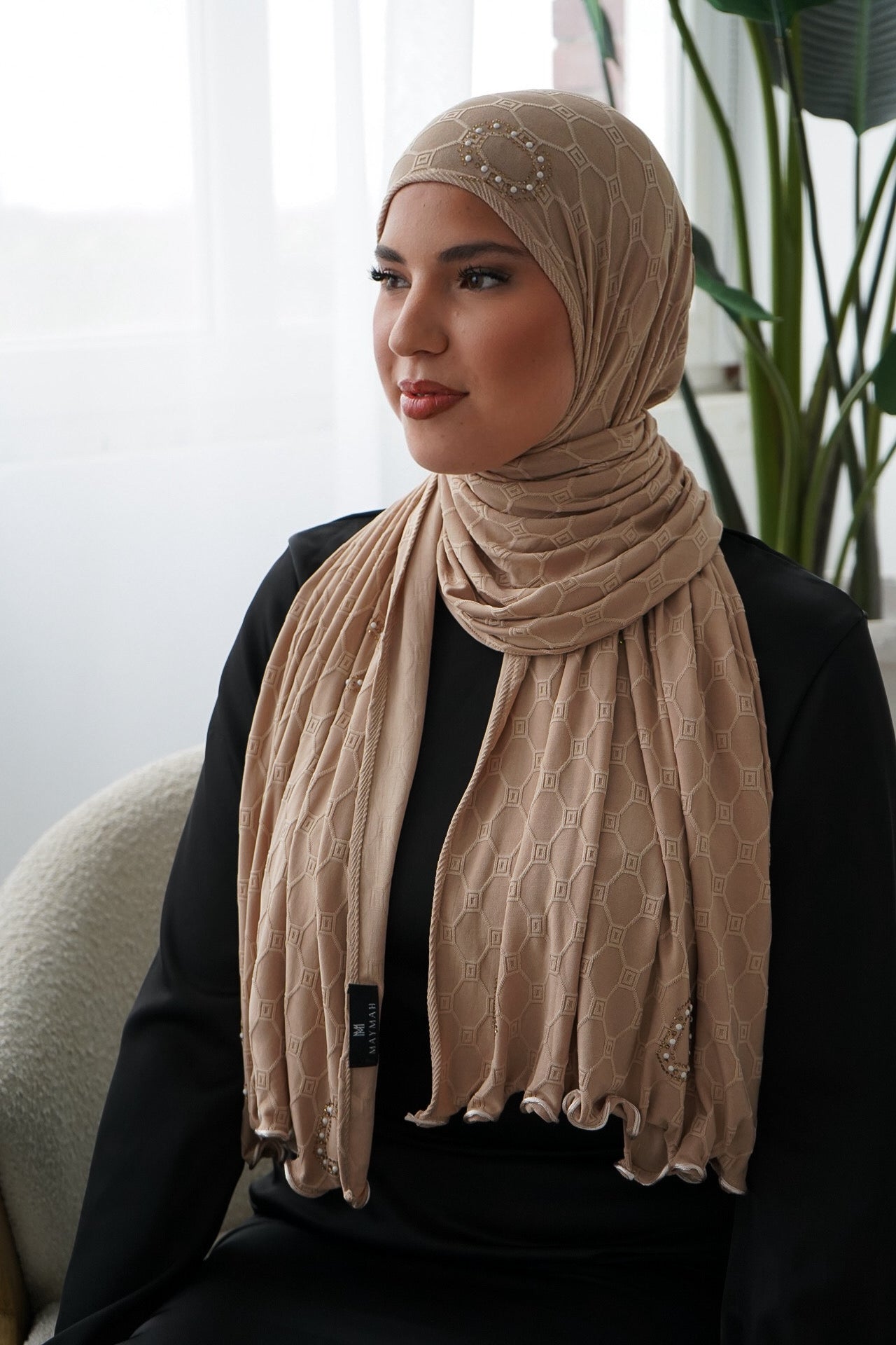 Jacquard hijab – beige