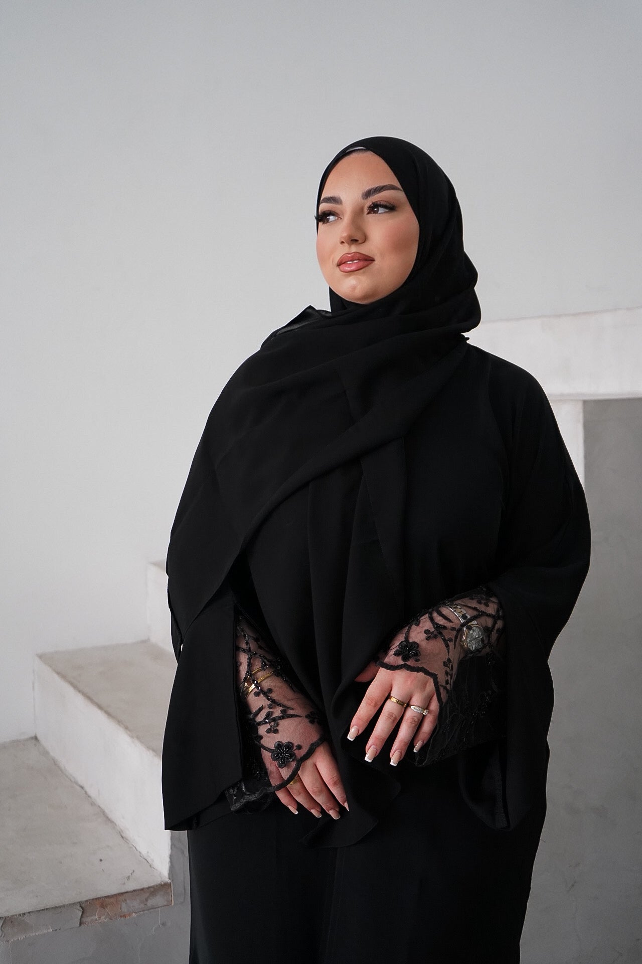 Abaya Qamar