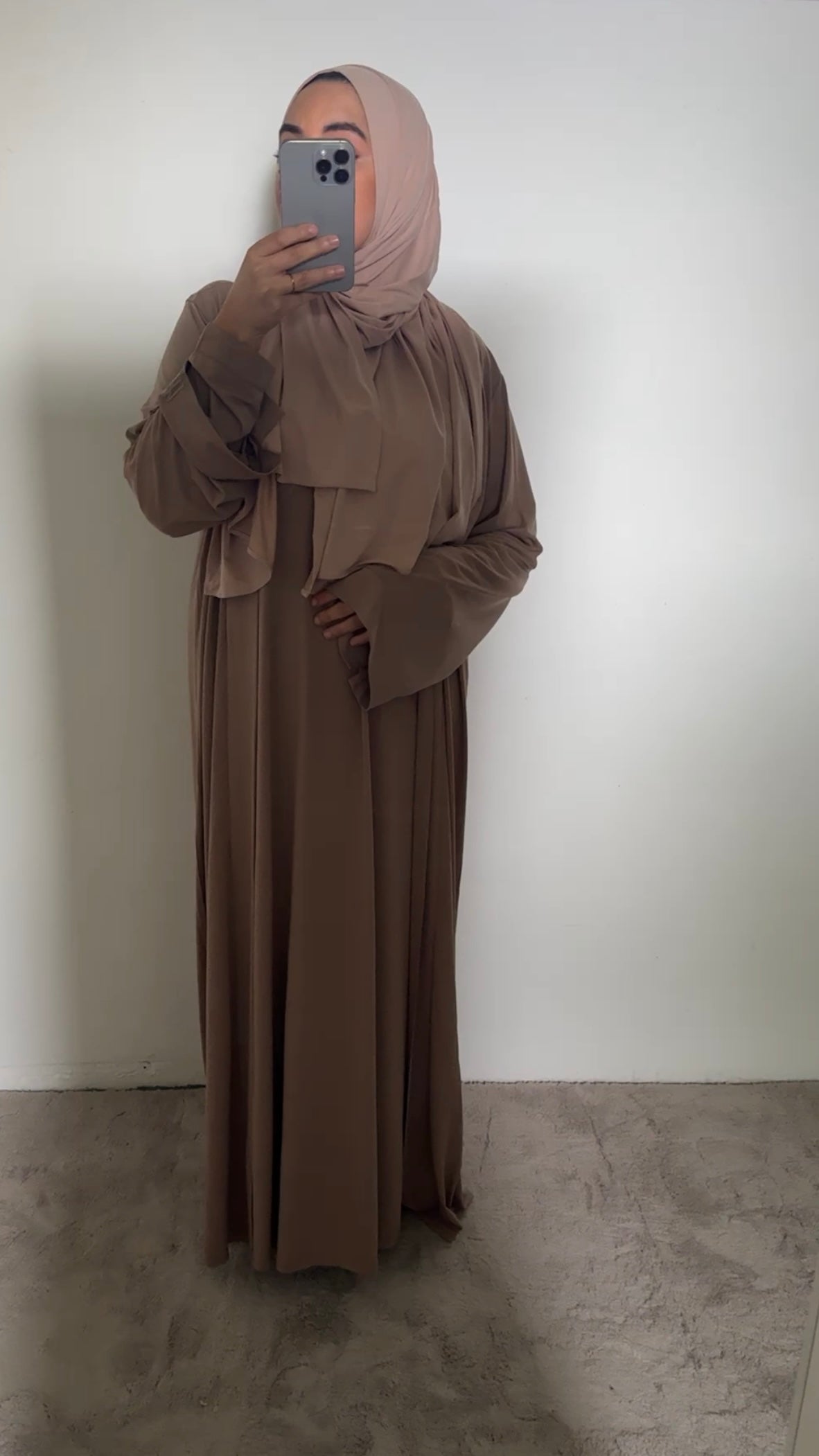 Jersey Abaya – bone